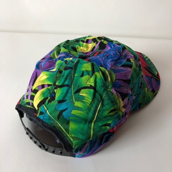 Tropical Snapback - Picture 2 of 2